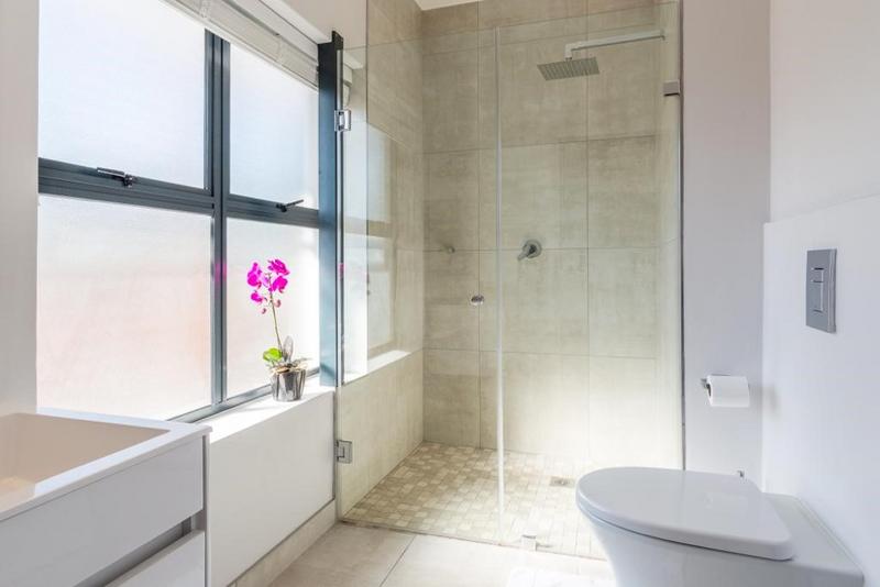 2 Bedroom Property for Sale in Hout Bay Western Cape